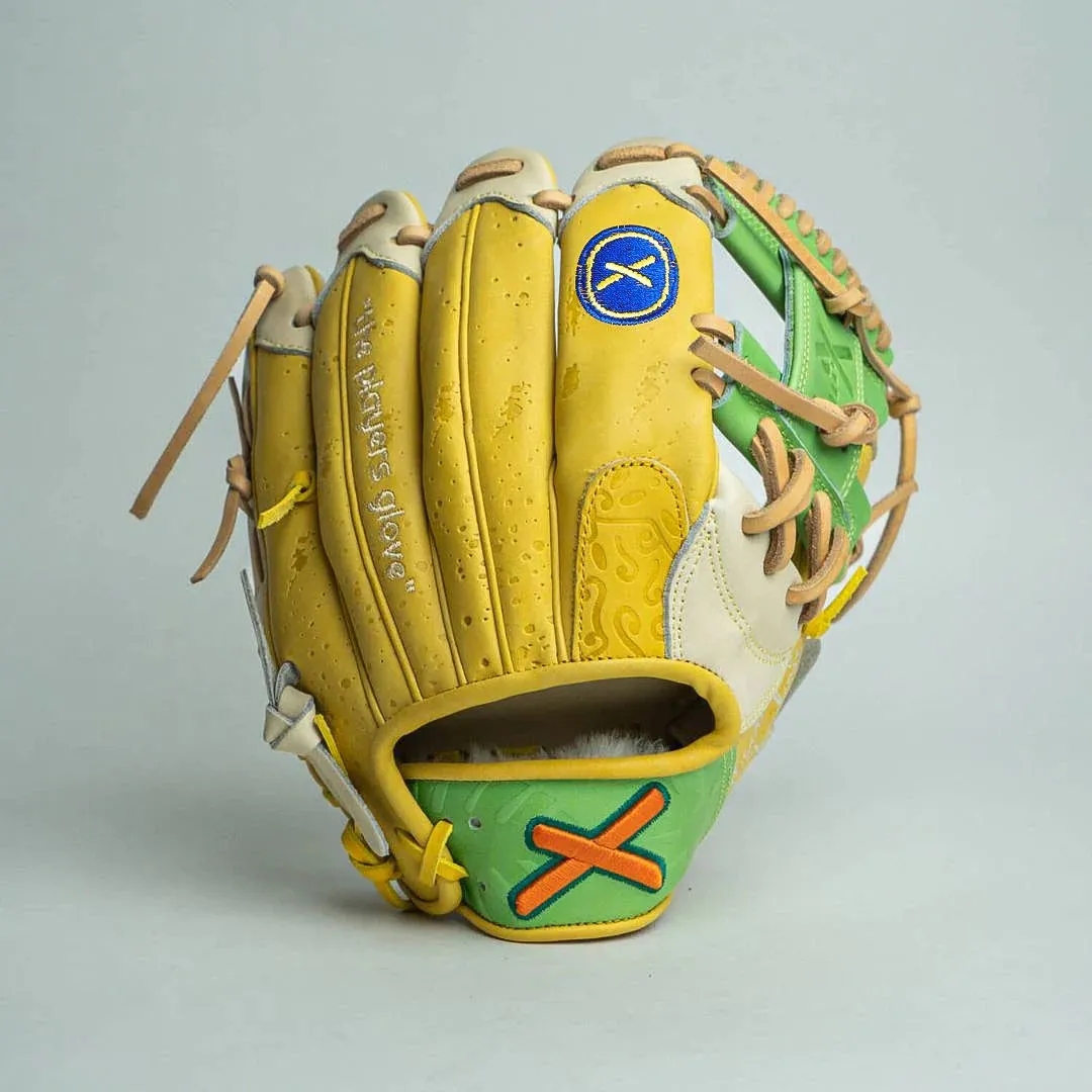 banana glove