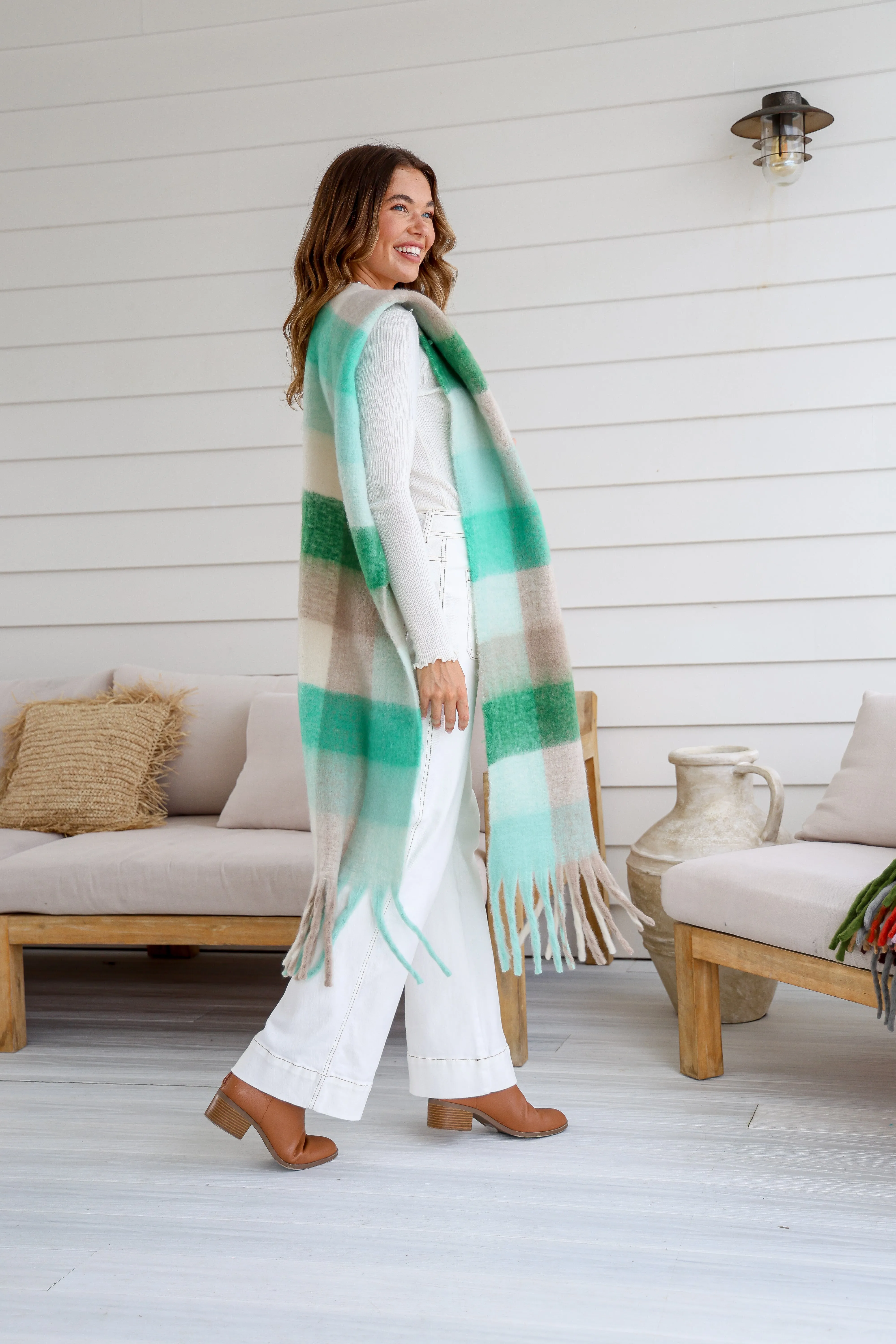 CLOVER FLUFFY SCARF
