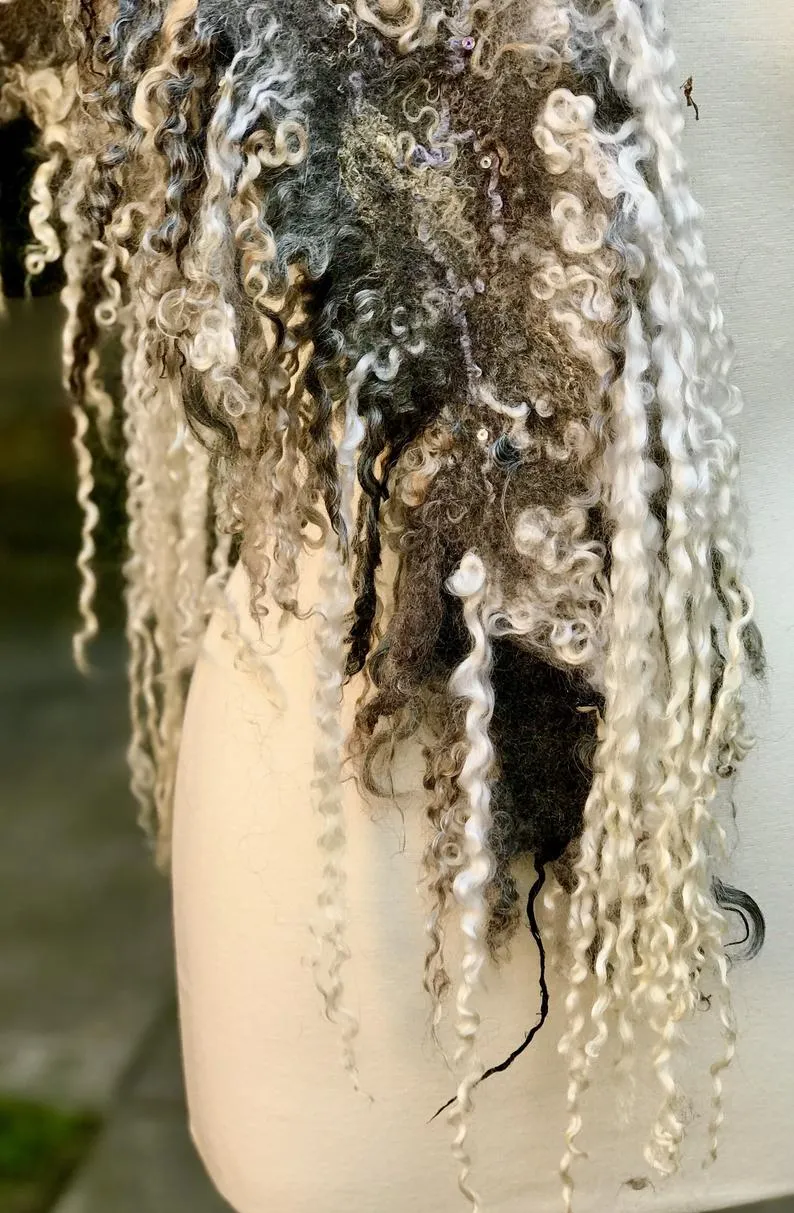 Long Pointed Oval Felted Scarf with Sheep Curls for Women, Merino Wool Stove, Felted Neck Warmer, Bohemian Scarf, Chic Scarf for Wedding