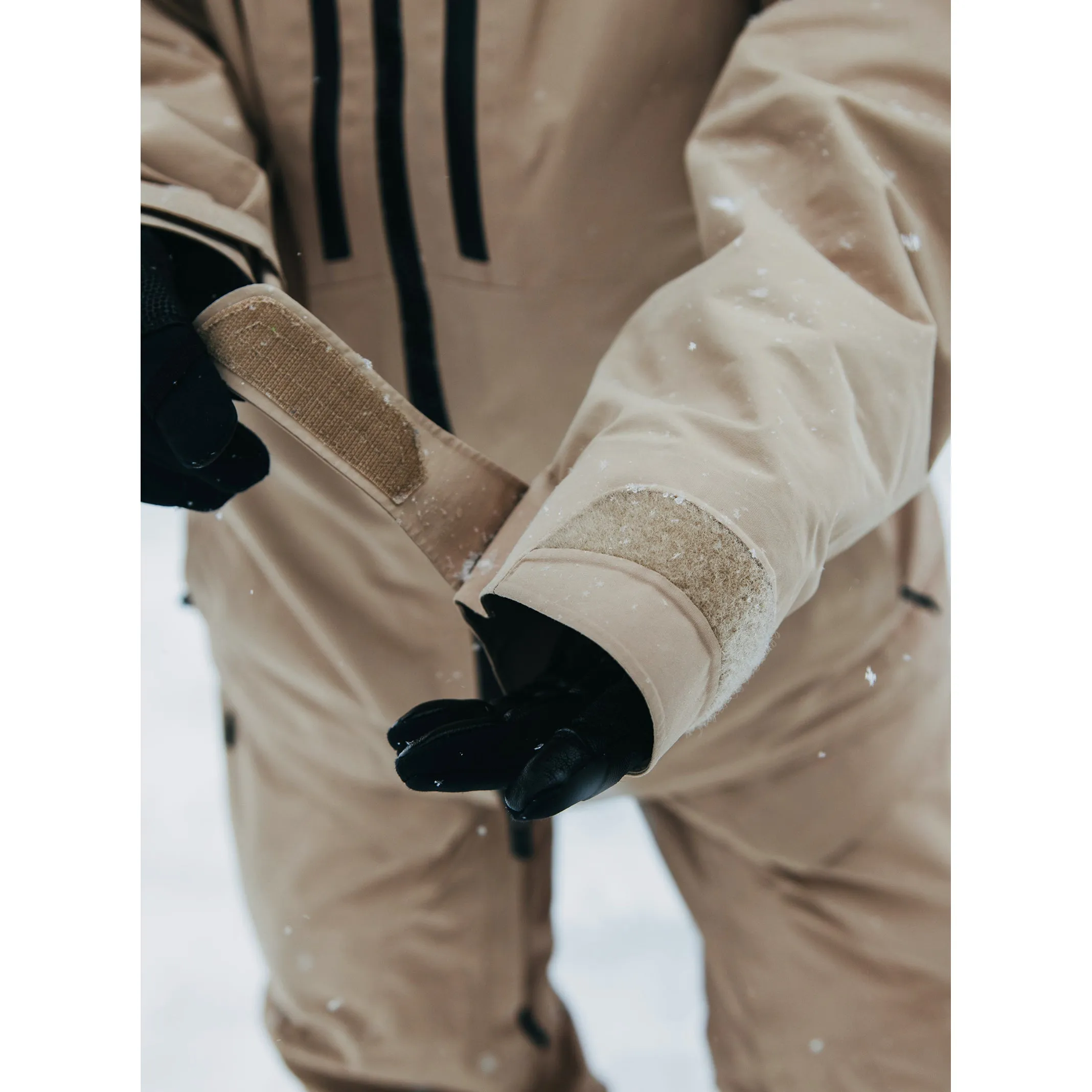 M AK GORE SWASH JACKET SUMMIT TAUPE