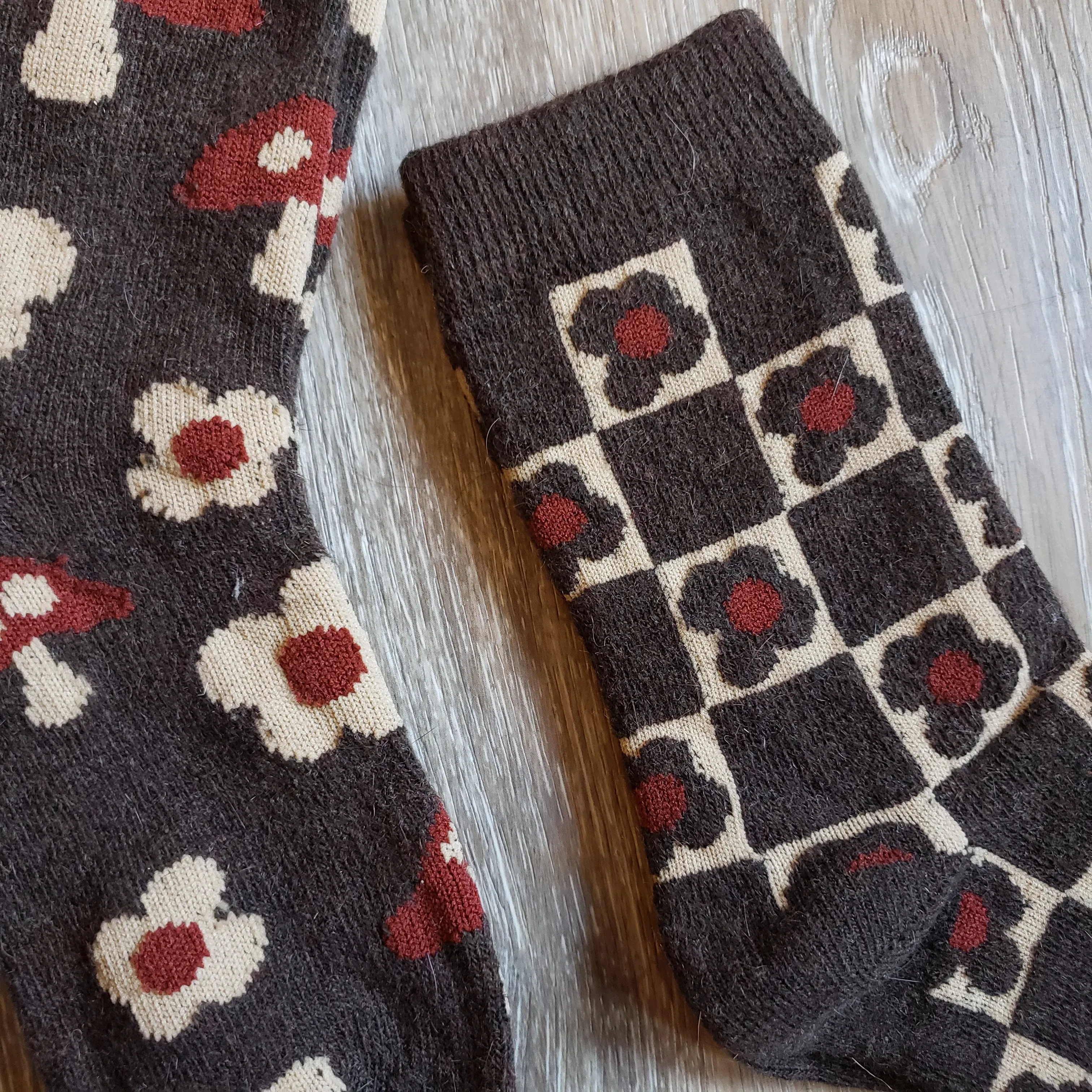 Wool Blend Mushroom Pattern Socks